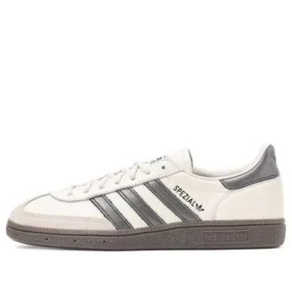 adidas handball spezial off white black gum 1 1 330x330 - Adidas Handball Spezial &bdquo;Off White Black Gum&ldquo;